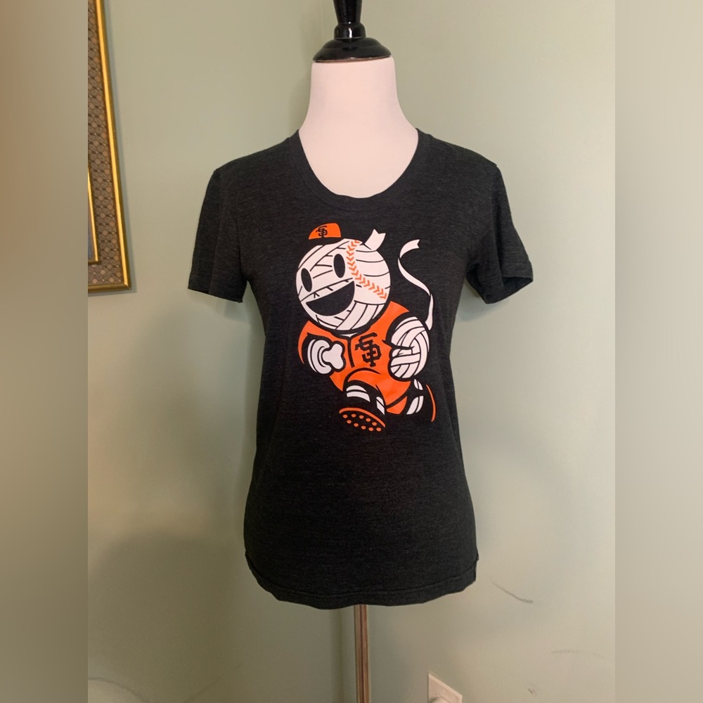 Super7 2013 Giants baseball mummy t-shirt charcoal sz small EUC
